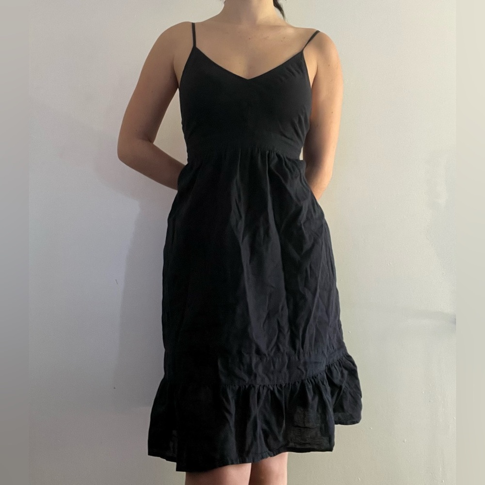 Midi black flowy dress.